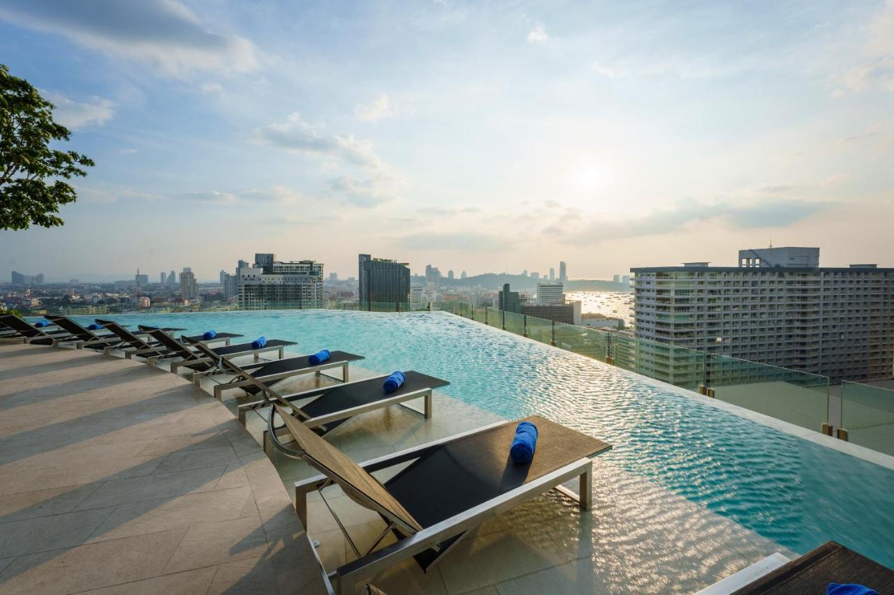 Somerset Паттая Екстер'єр фото Infinity pool at the 39th floor