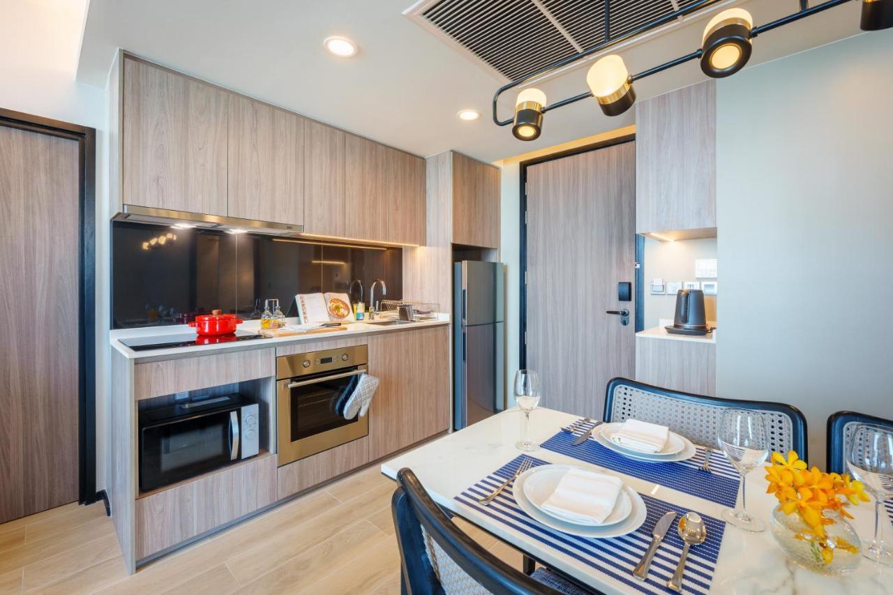 Somerset Паттая Екстер'єр фото A kitchen in a serviced apartment in Singapore